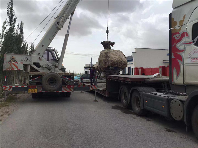 平江县狭窄场地（如小区、车间）适合用哪种吊车？
