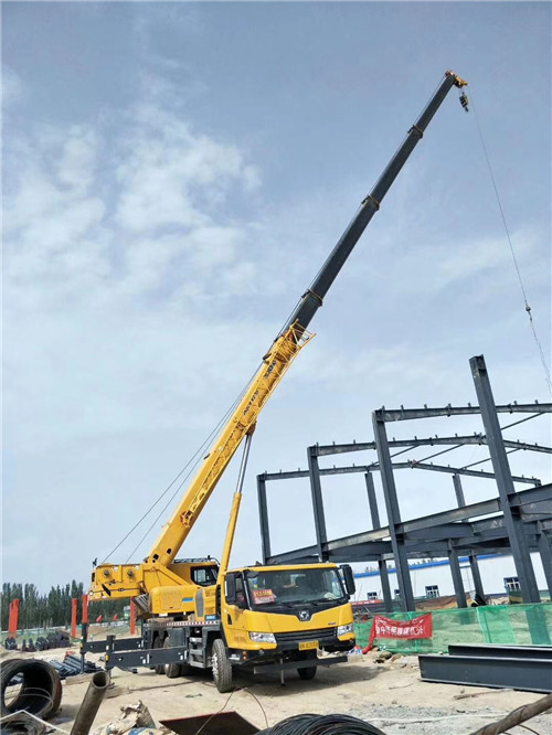 平江县超高层建筑钢结构吊装案例